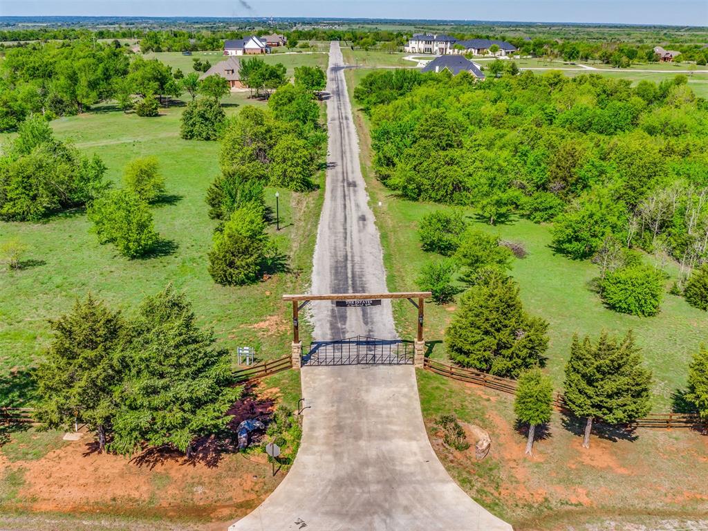 Homes for sale in Goldsby, OK | 2450 Estates Dr, Goldsby, OK 73093 | MLS# 1217025