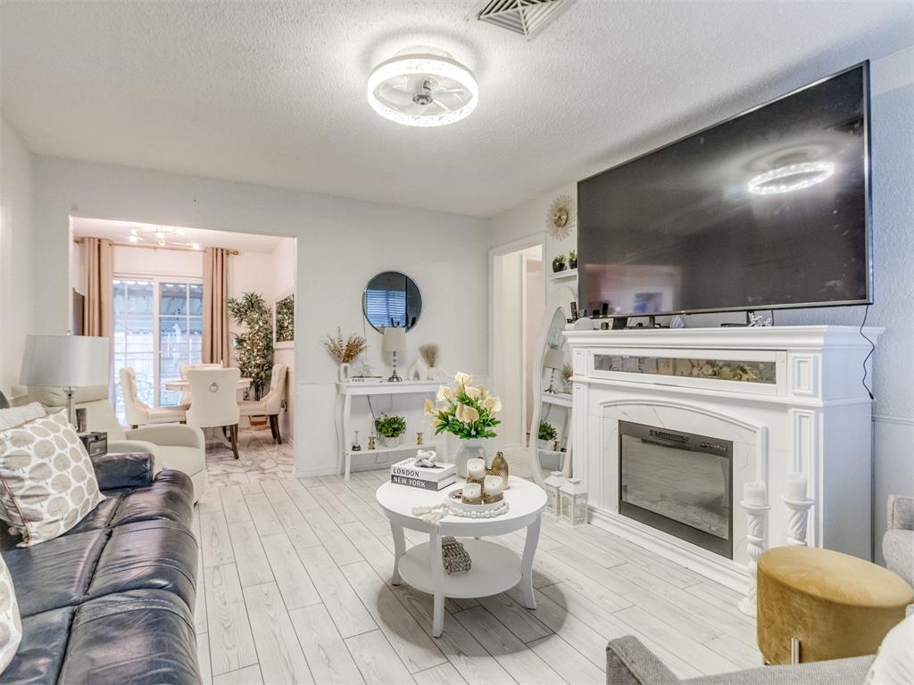 Homes for sale in Moore, OK | 1053 Nw 5Th St, Moore, OK 73160 | MLS# 1217163