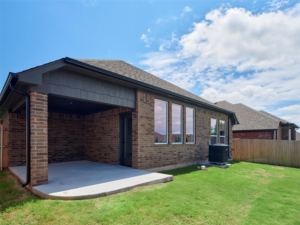 5th image of 16305 Dakota Dr, Oklahoma City, OK 73170 | MLS# 1217401