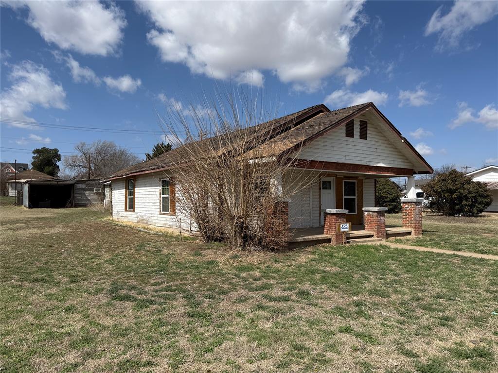 Homes for sale in Mangum, OK | 501 N Georgia Ave, Mangum, OK 73554 | MLS# 1217517