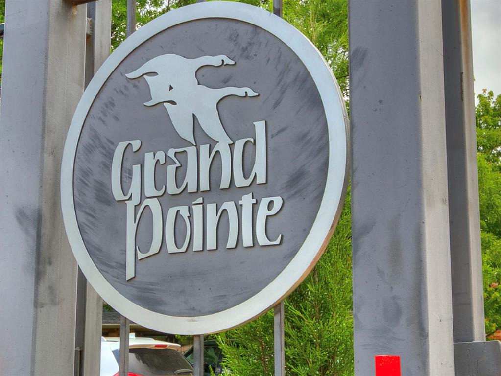 Homes for sale in Oklahoma City, OK | 6500 N Grand Blvd #122, Oklahoma City, OK 73116 | MLS# 1217559