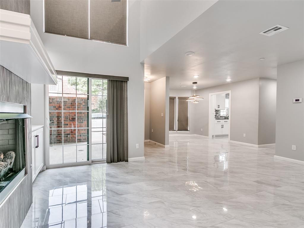 Homes for sale in Oklahoma City, OK | 6500 N Grand Blvd #122, Oklahoma City, OK 73116 | MLS# 1217559