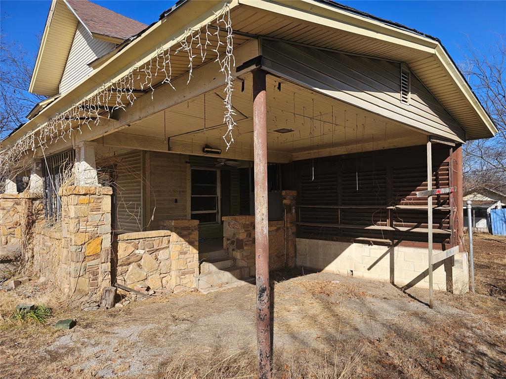 Homes for sale in Sulphur, OK | 310 E Oklahoma Ave, Sulphur, OK 73086 | MLS# 1217686