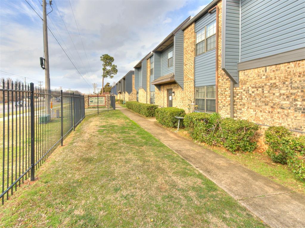 Homes for sale in Norman, OK | 401 Se 12 Ave #148, Norman, OK 73071 | MLS# 1217744