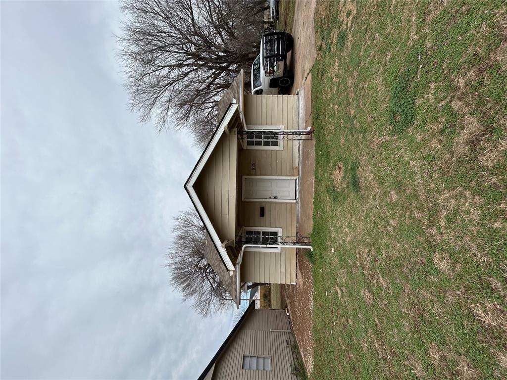 Homes for sale in Oklahoma City, OK | 929 Ne 32nd St, Oklahoma City, OK 73105 | MLS# 1217884