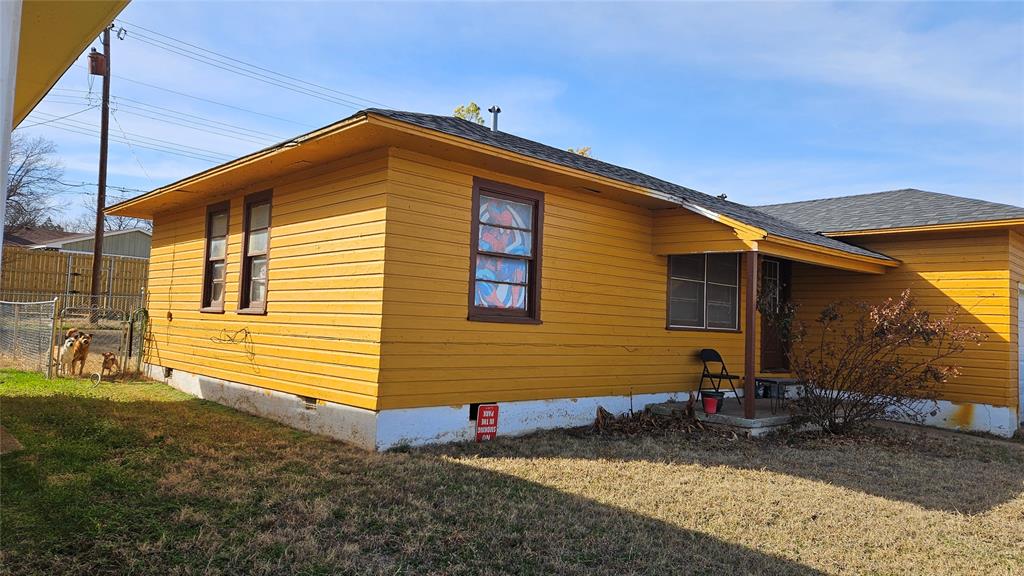 Homes for sale in Duncan, OK | 1423 N 7th St, Duncan, OK 73533 | MLS# 1217969