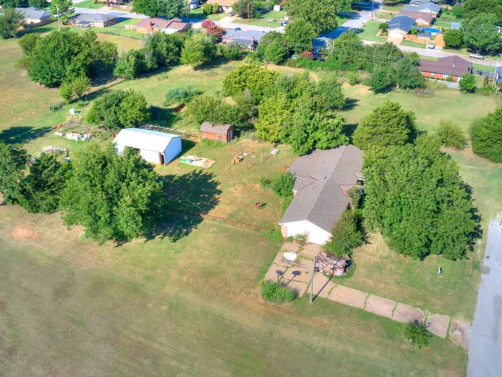 Homes for sale in Chickasha, OK | 627 Cranton Dr, Chickasha, OK 73018 | MLS# 1219835