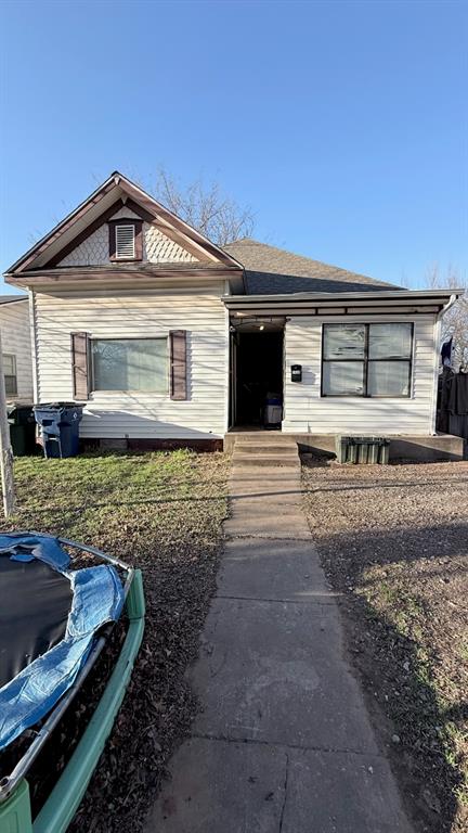 Homes for sale in Chickasha, OK | 1418 W Dakota Ave, Chickasha, OK 73018 | MLS# 1220036