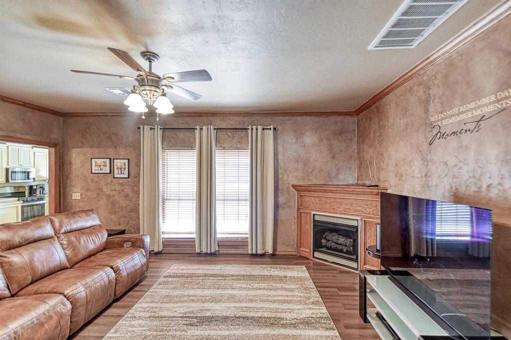 Homes for sale in Tuttle, OK | 10 Westend Ct, Tuttle, OK 73089 | MLS# 1220221