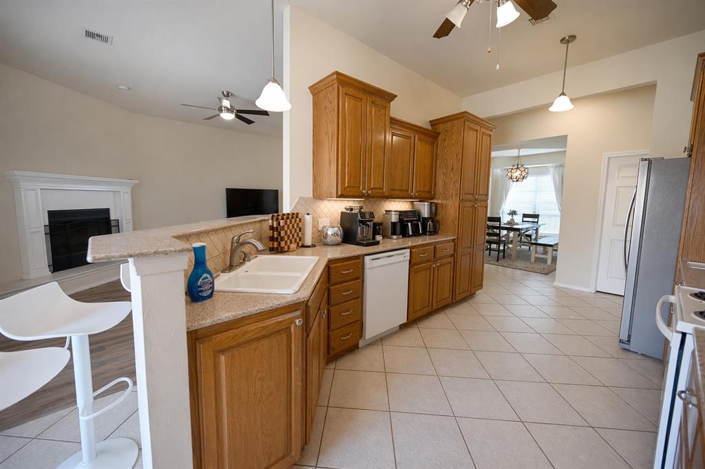 3rd image of 814 S Rock Hollow Ct, Stillwater, OK 74074 | MLS# 1220652