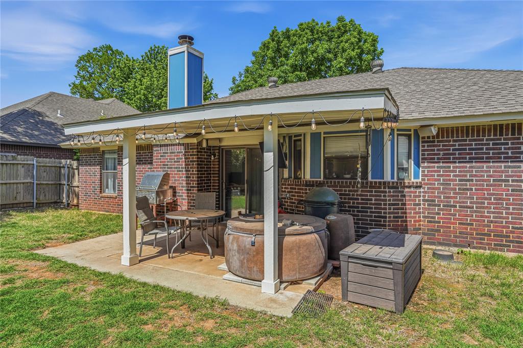 Homes for sale in Edmond, OK | 17132 Sunny Hollow Rd, Edmond, OK 73012 | MLS# 1222775
