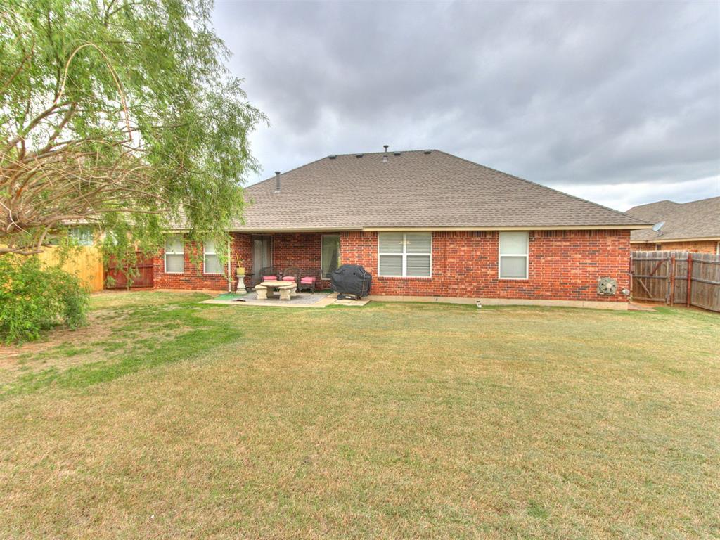 44th image of 10320 Queensbury Dr, Yukon, OK 73099 | MLS# 1225320