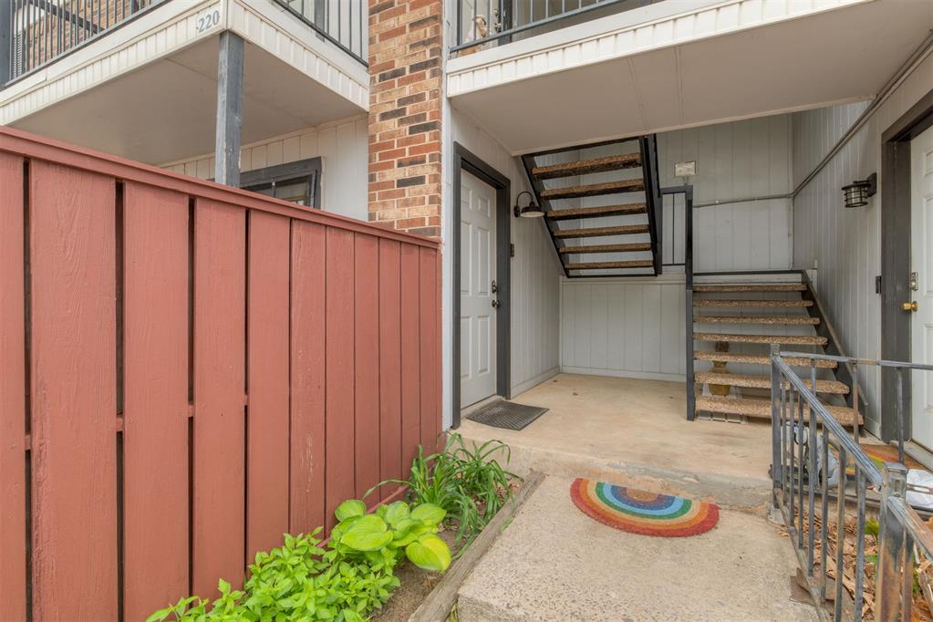 Homes for sale in Norman, OK | 3003 River Oaks Dr #120, Norman, OK 73072 | MLS# 1225828
