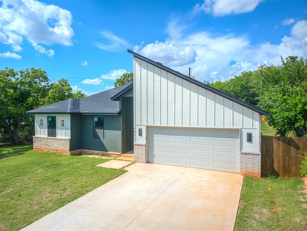 Homes for sale in Oklahoma City, OK | 901 Ne 31st St, Oklahoma City, OK 73105 | MLS# 1226061