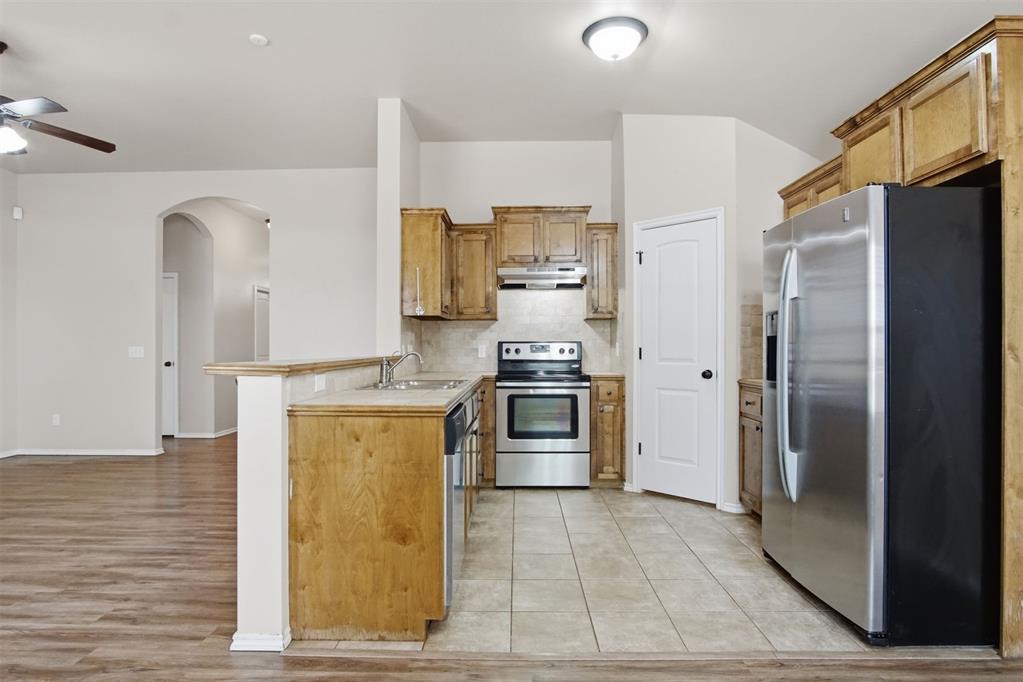 5th image of 628 Inverleith Cir, Yukon, OK 73099 | MLS# 1226272