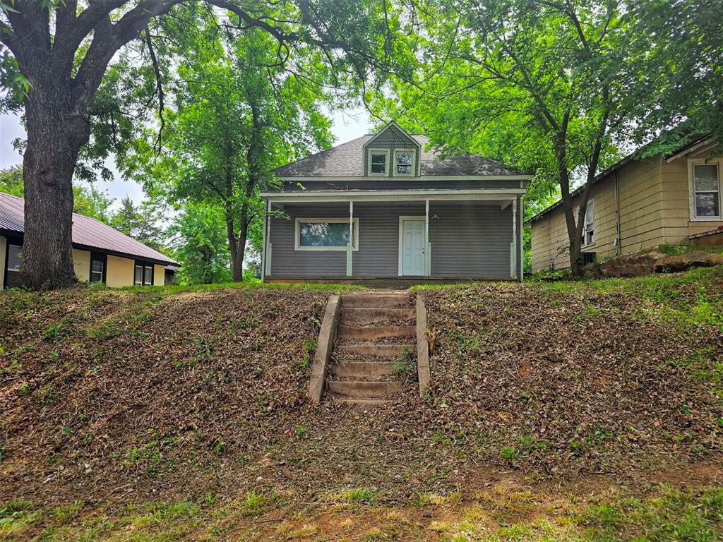 Homes for sale in Chickasha, OK | 907 W Minnesota Ave, Chickasha, OK 73018 | MLS# 1226978
