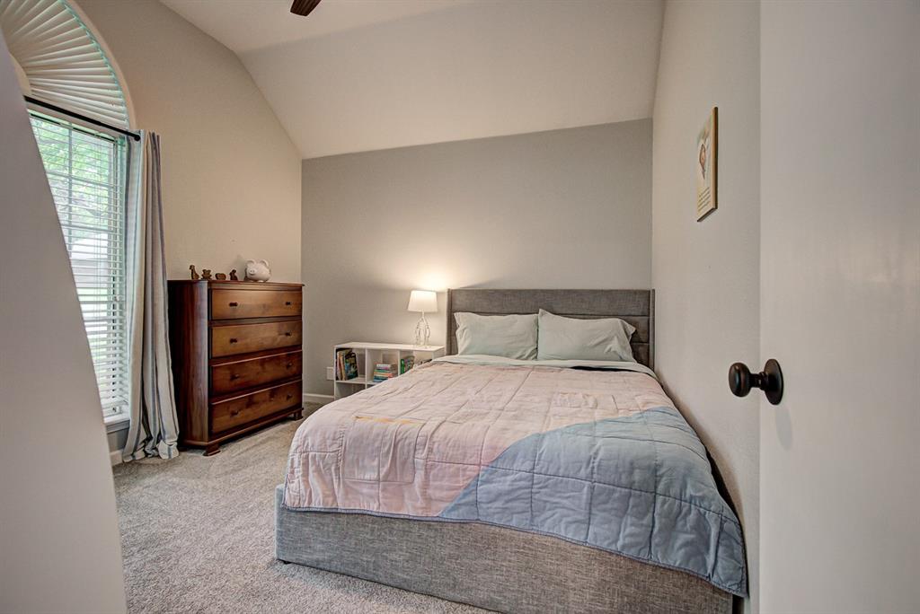 5th image of 2207 Oak Leaf Cir, Enid, OK 73703 | MLS# 1228654