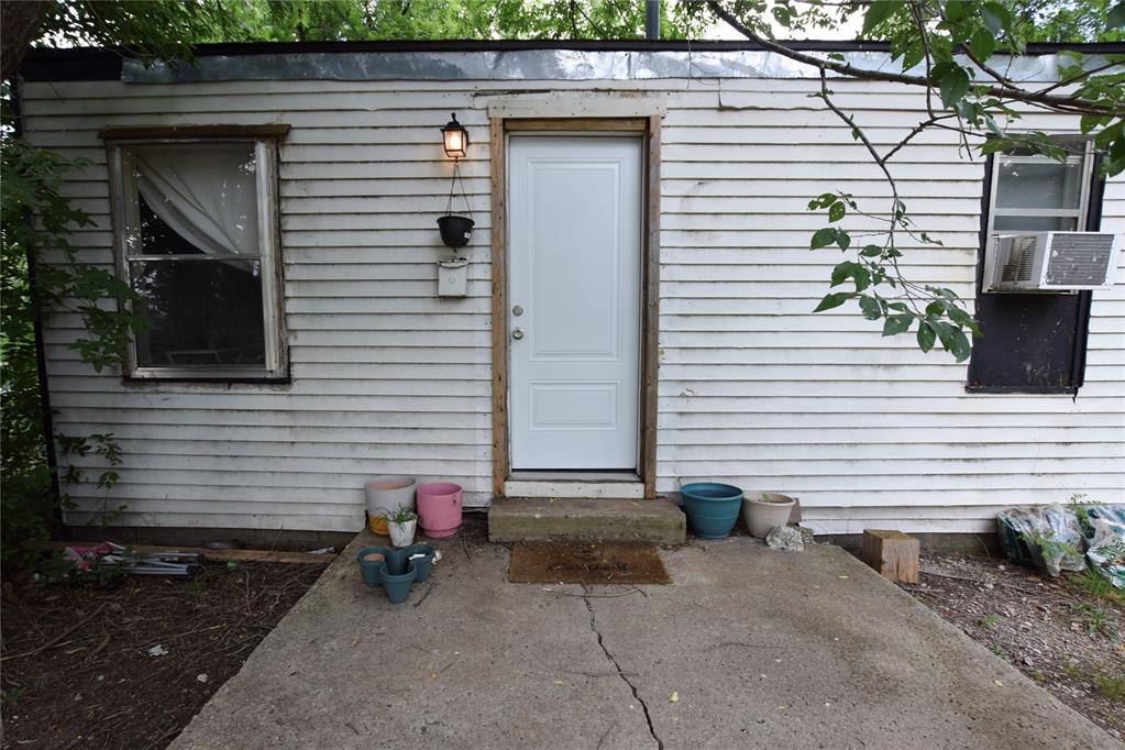 Homes for sale in Moore, OK | 220 Ne 1St St, Moore, OK 73160 | MLS# 1228986