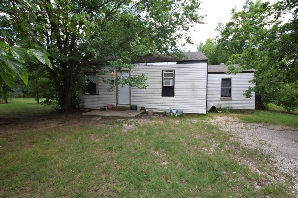 Homes for sale in Moore, OK | 220 Ne 1St St, Moore, OK 73160 | MLS# 1228986