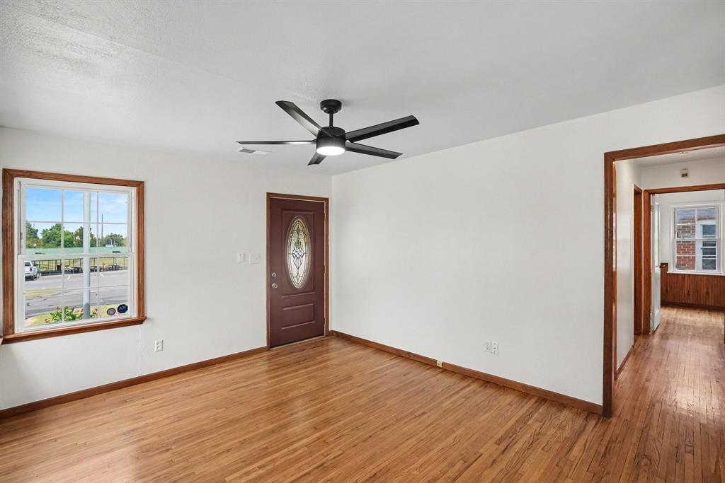 4th image of 522 E Steed Dr, Oklahoma City, OK 73110 | MLS# 1229087