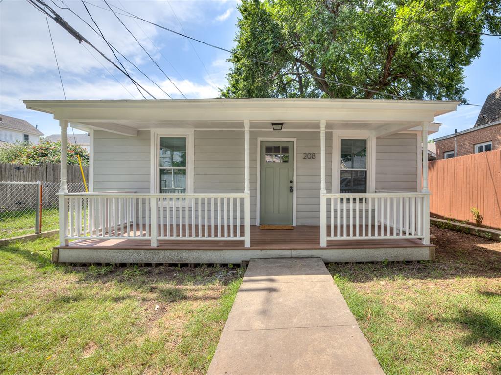 Homes for sale in El Reno, OK | 208 E Carson St, El Reno, OK 73036 | MLS# 1231395