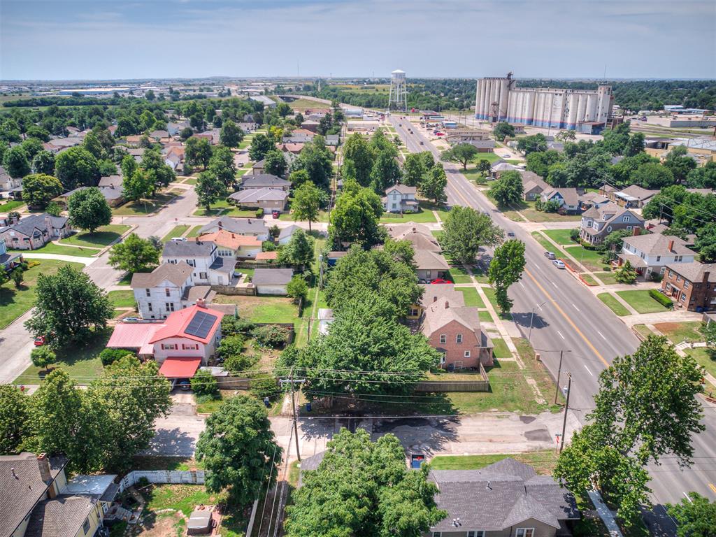 Homes for sale in El Reno, OK | 208 E Carson St, El Reno, OK 73036 | MLS# 1231395
