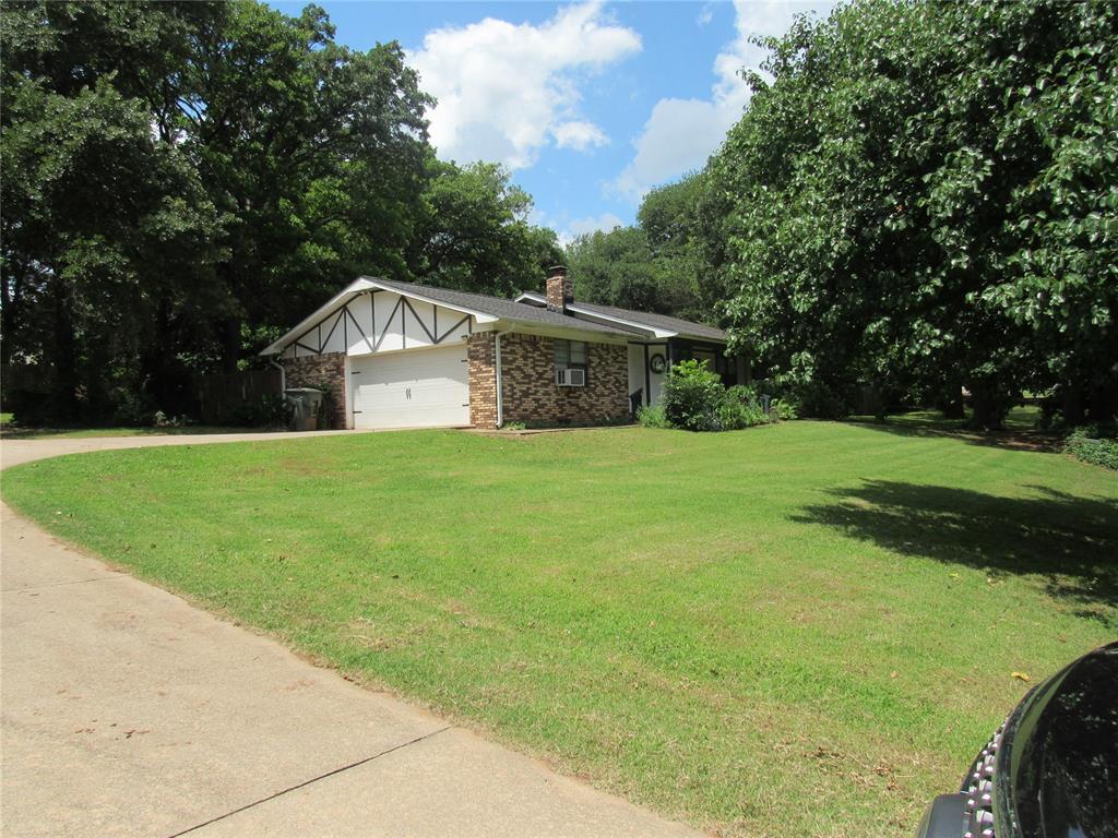 Homes for sale in Pauls Valley, OK | 2900 W Wildwood Dr, Pauls Valley, OK 73075 | MLS# 1231444