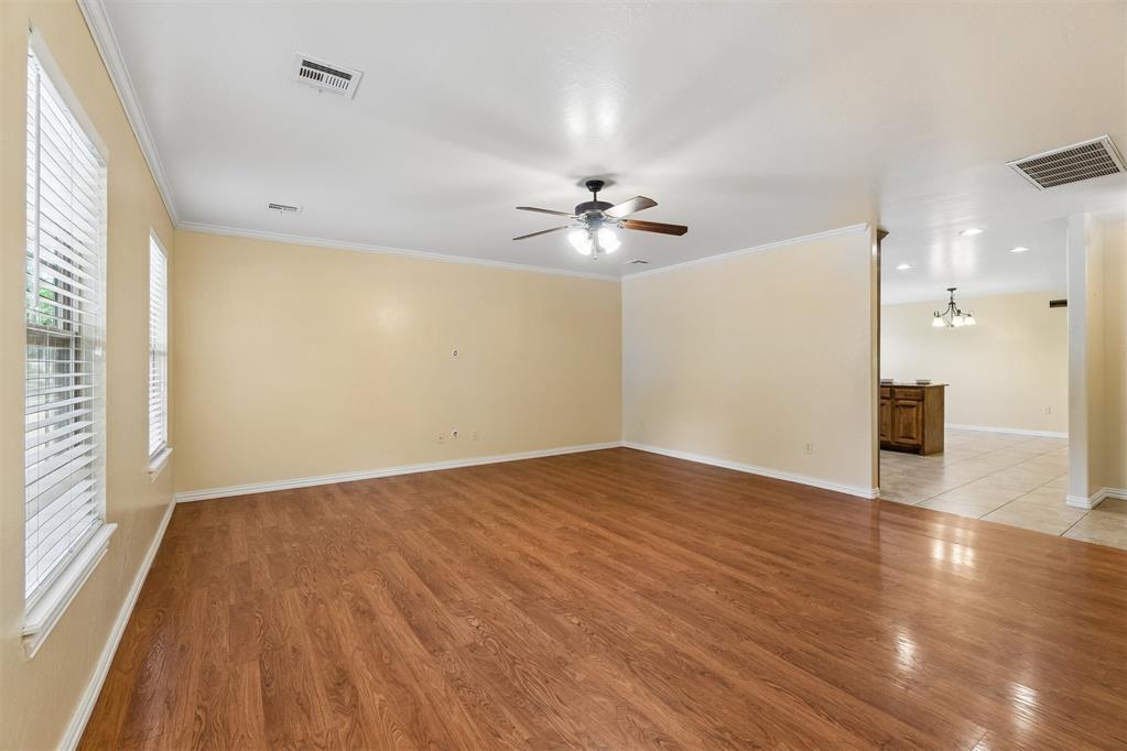 4th image of 313 E Clegern Ave, Edmond, OK 73034 | MLS# 1231536