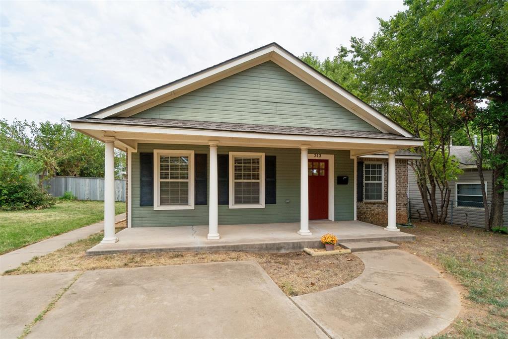 3rd image of 313 E Clegern Ave, Edmond, OK 73034 | MLS# 1231536
