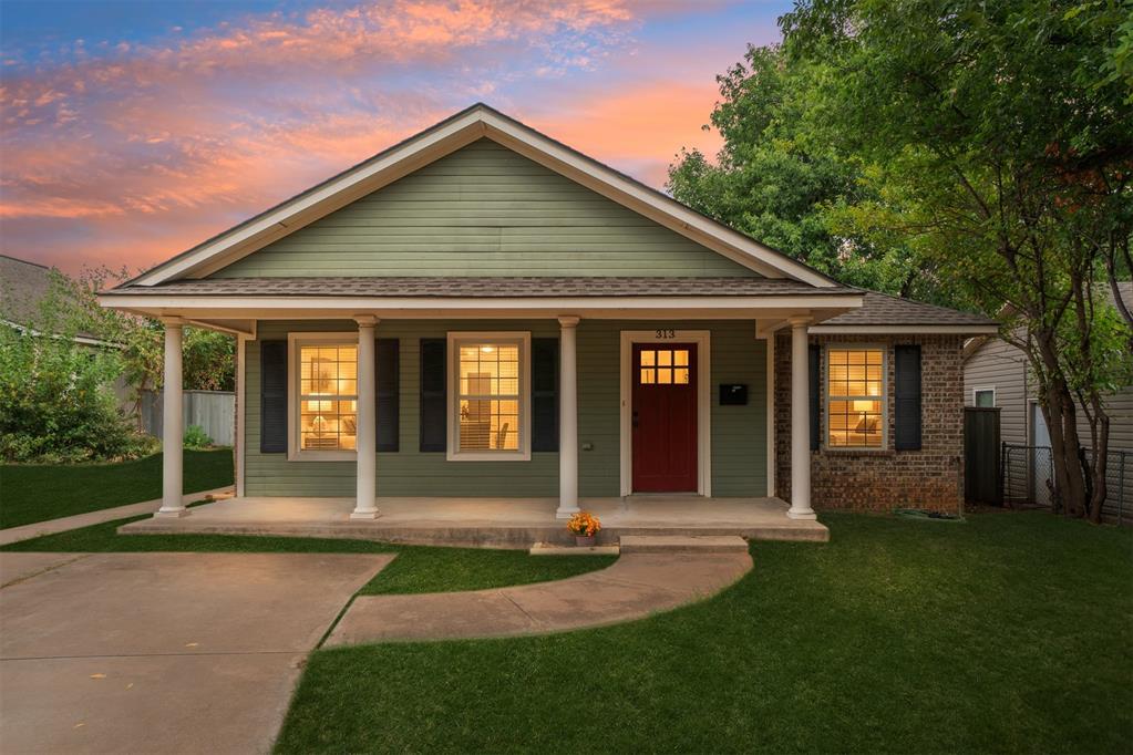 2nd image of 313 E Clegern Ave, Edmond, OK 73034 | MLS# 1231536