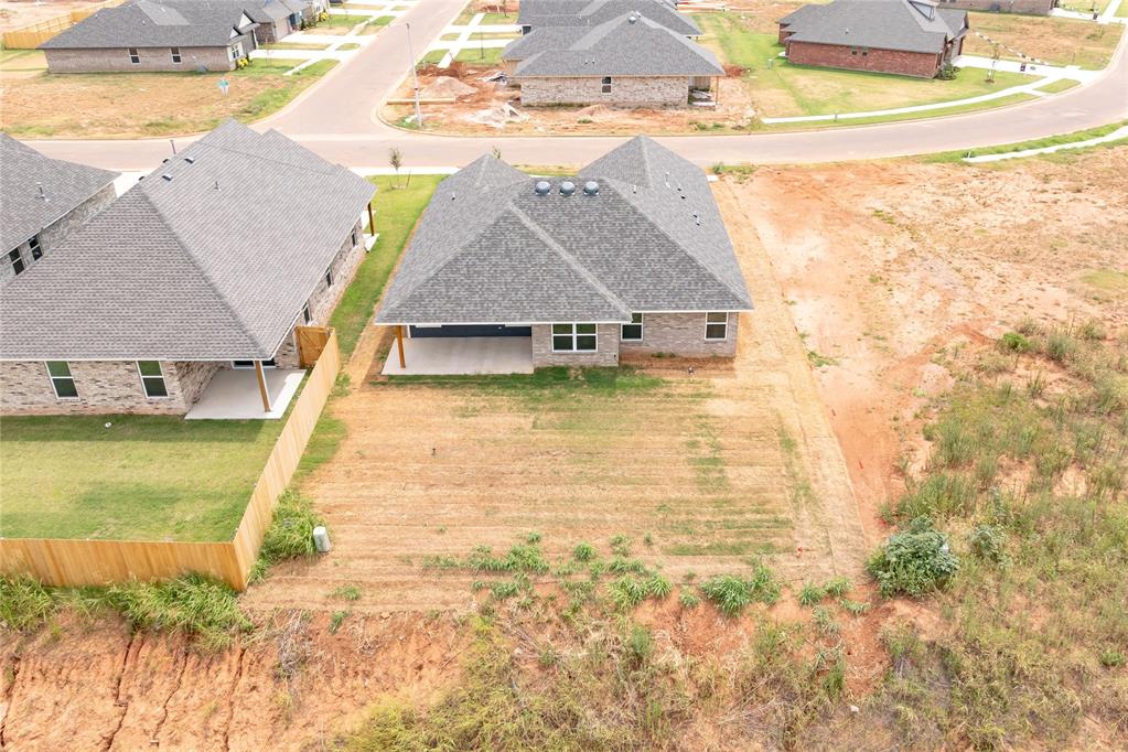 37th image of 1905 Lone Cove Ave, Yukon, OK 73099 | MLS# 1231874
