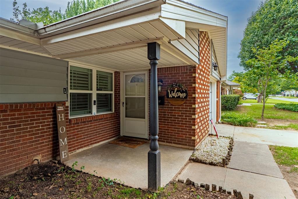 Homes for sale in Norman, OK | 1702 Vine St, Norman, OK 73072 | MLS# 1232006