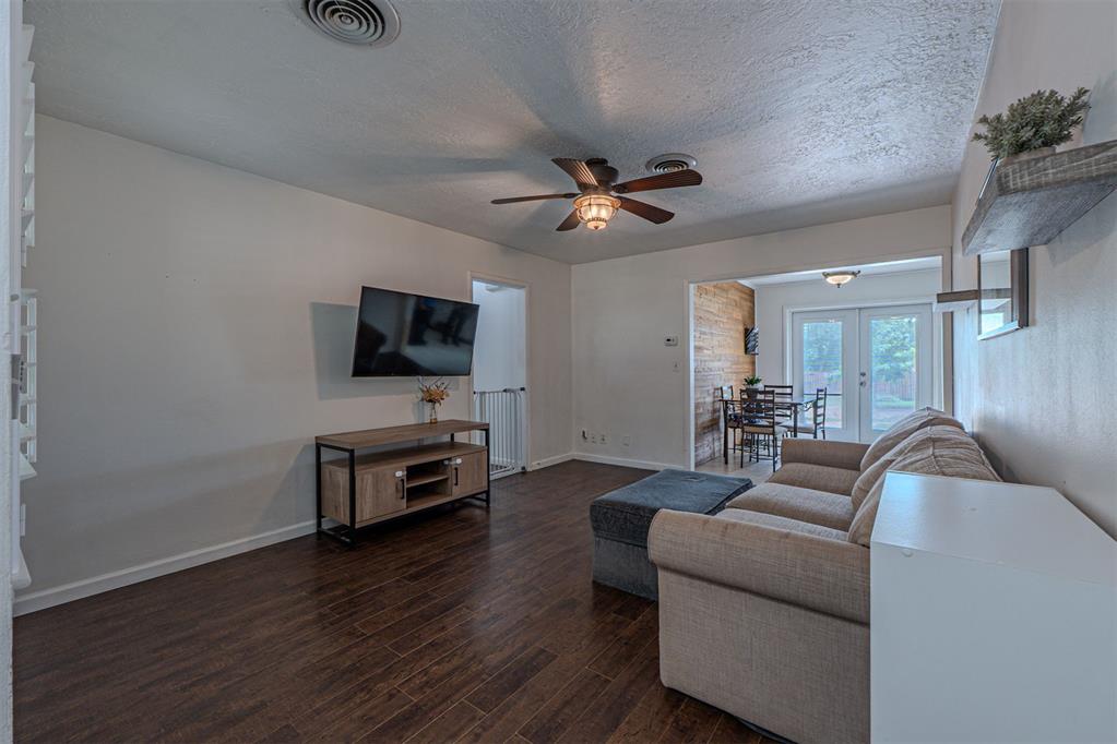 Homes for sale in Norman, OK | 1702 Vine St, Norman, OK 73072 | MLS# 1232006
