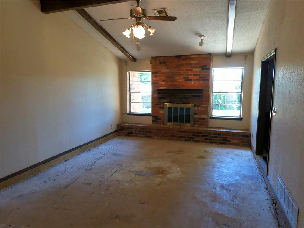 Homes for sale in Moore, OK | 601 S Bouziden Dr, Moore, OK 73160 | MLS# 1232034