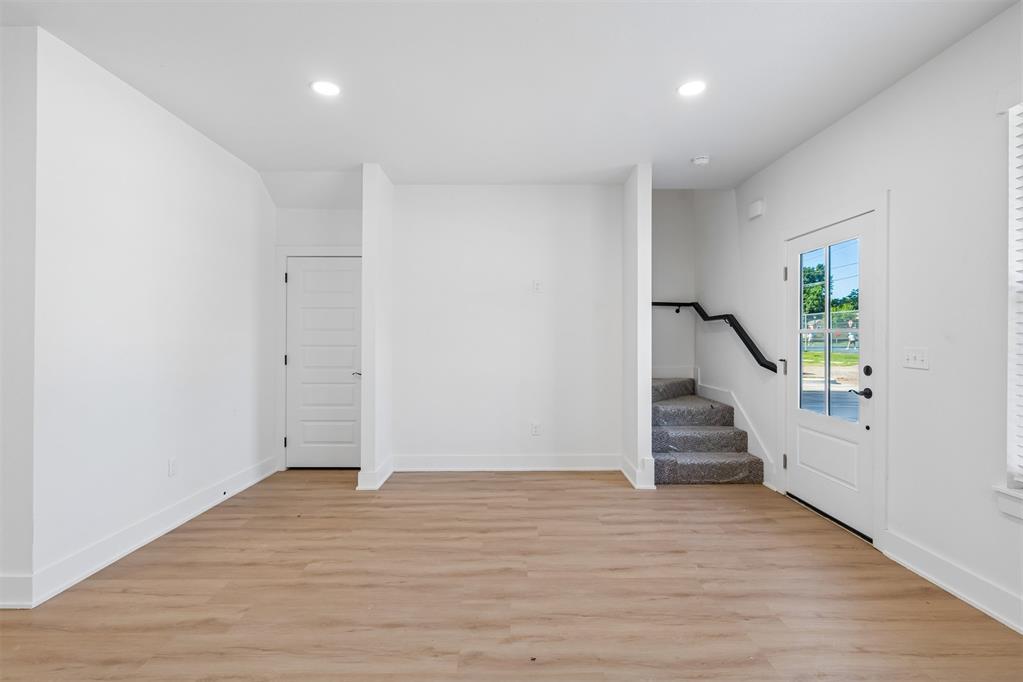 3rd image of 807 W 7th Ave, Stillwater, OK 74074