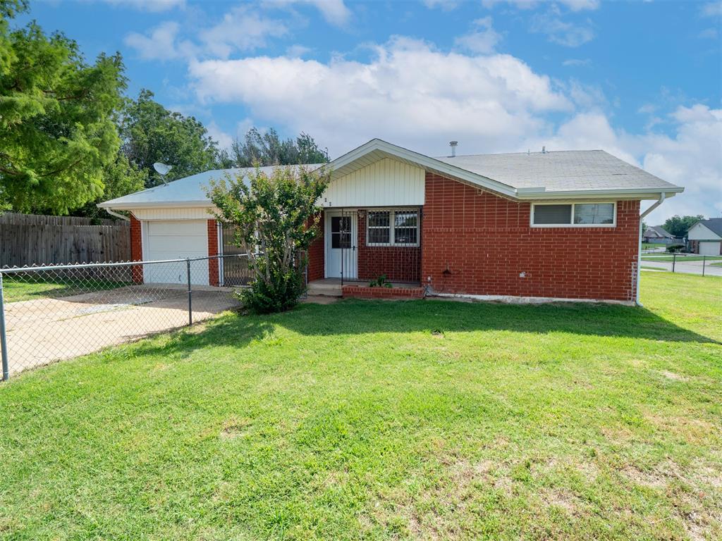 Homes for sale in Moore, OK | 1700 N Janeway Ave, Moore, OK 73160 | MLS# 1232980