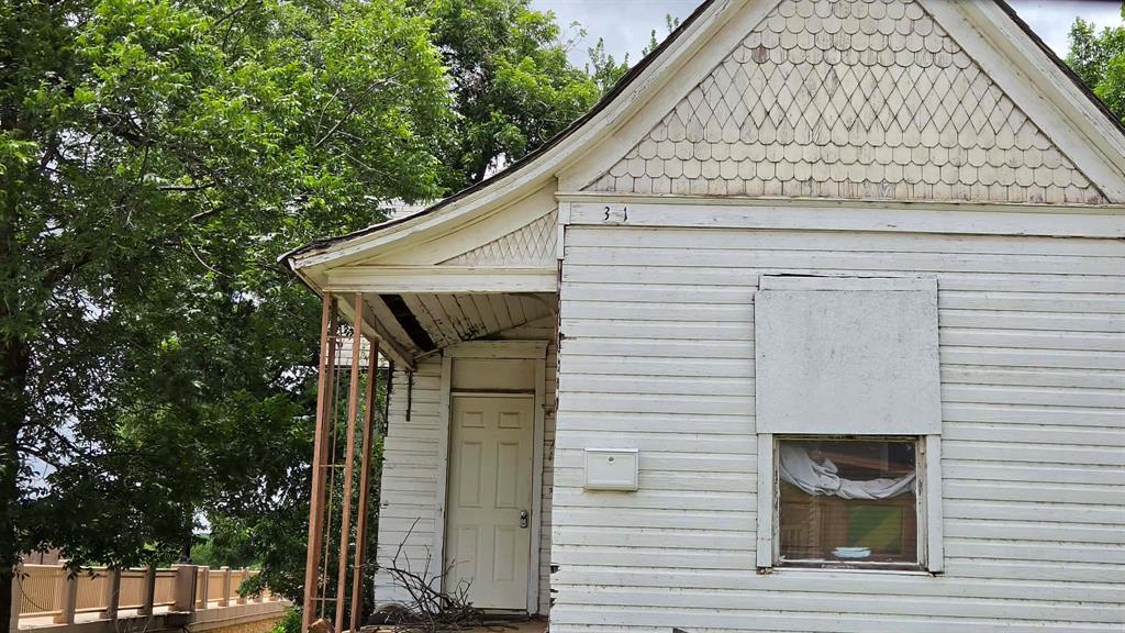Homes for sale in Guthrie, OK | 301 N 1st St, Guthrie, OK 73044 | MLS# 1233535