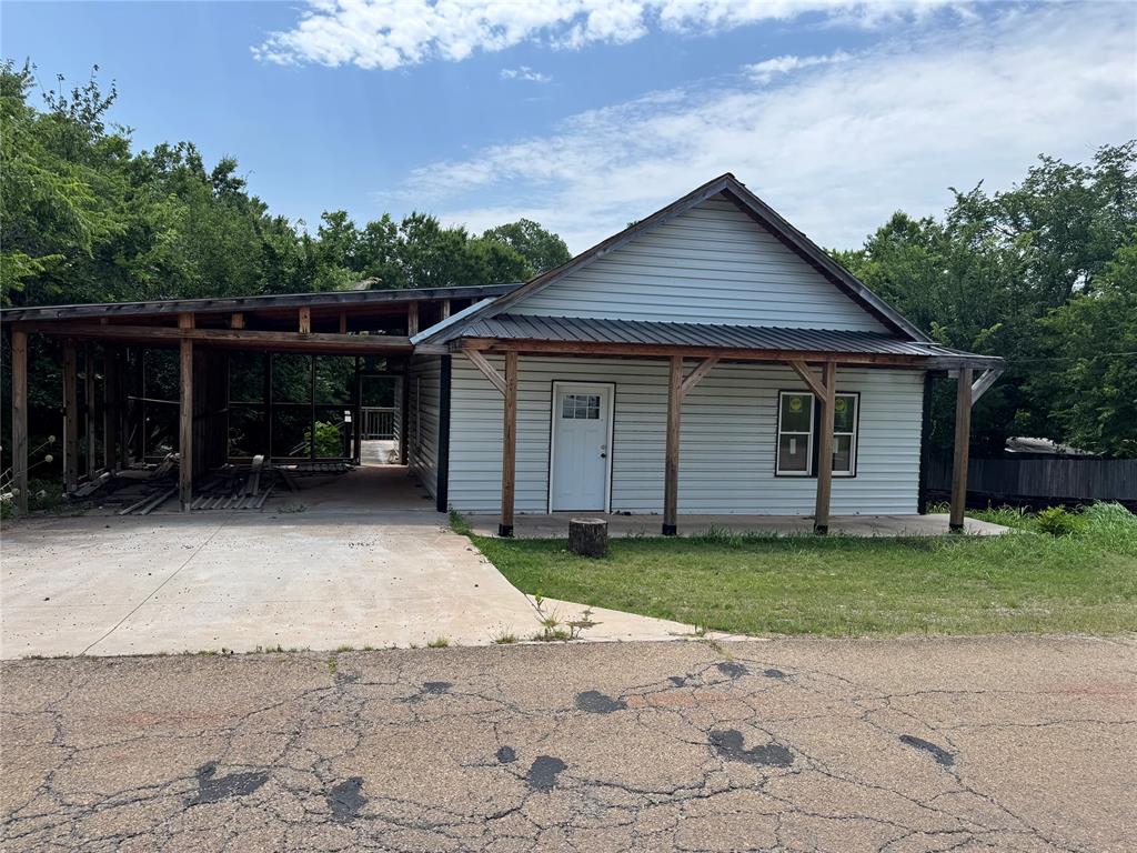 Homes for sale in Chandler, OK | 717 S Iowa Ave, Chandler, OK 74834 | MLS# 1233819