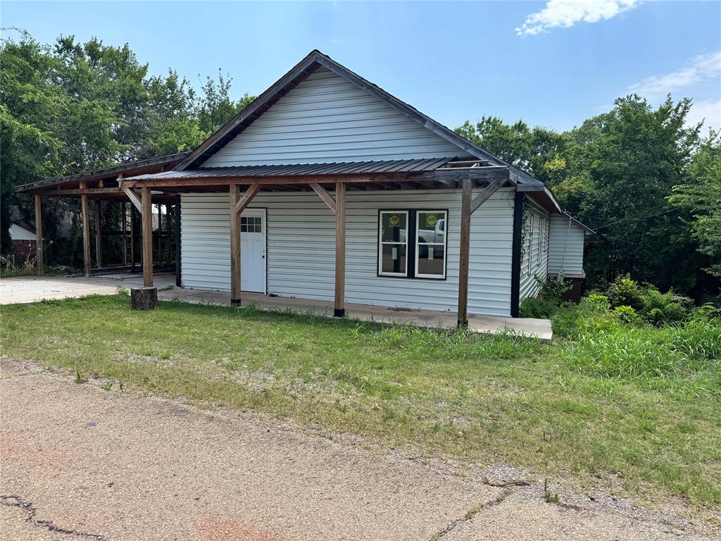 Homes for sale in Chandler, OK | 717 S Iowa Ave, Chandler, OK 74834 | MLS# 1233819