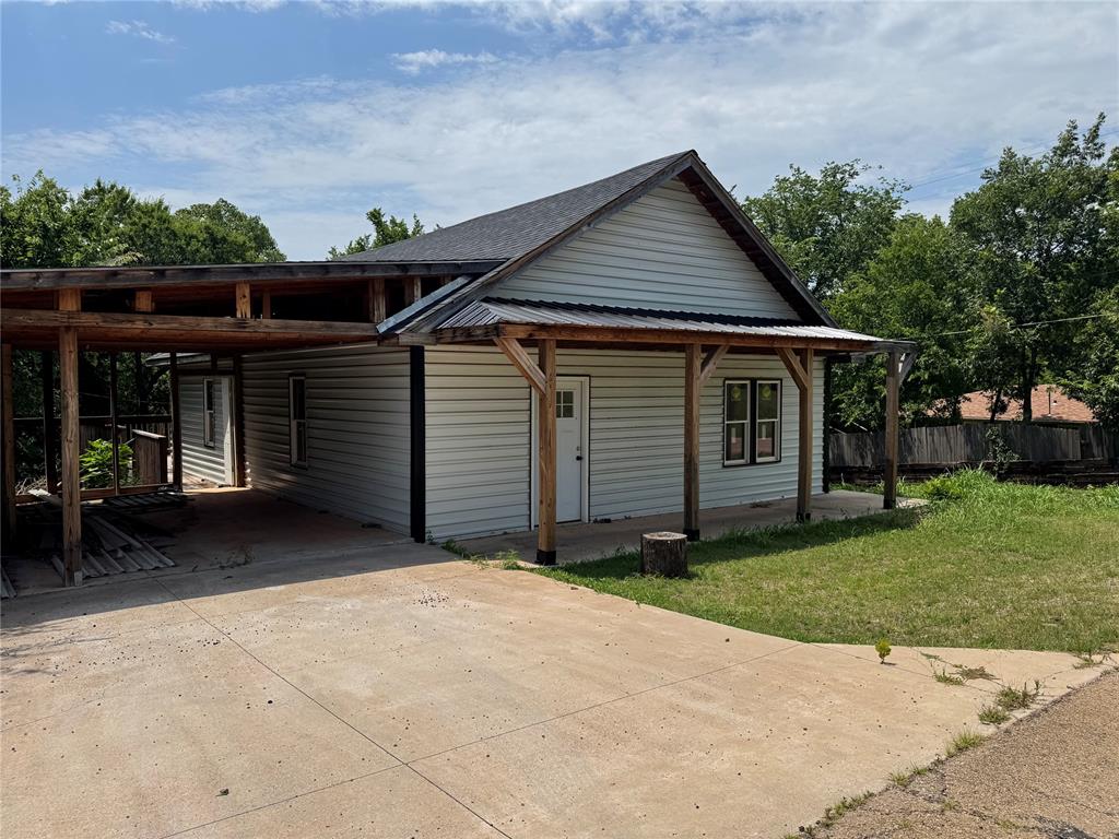Homes for sale in Chandler, OK | 717 S Iowa Ave, Chandler, OK 74834 | MLS# 1233819