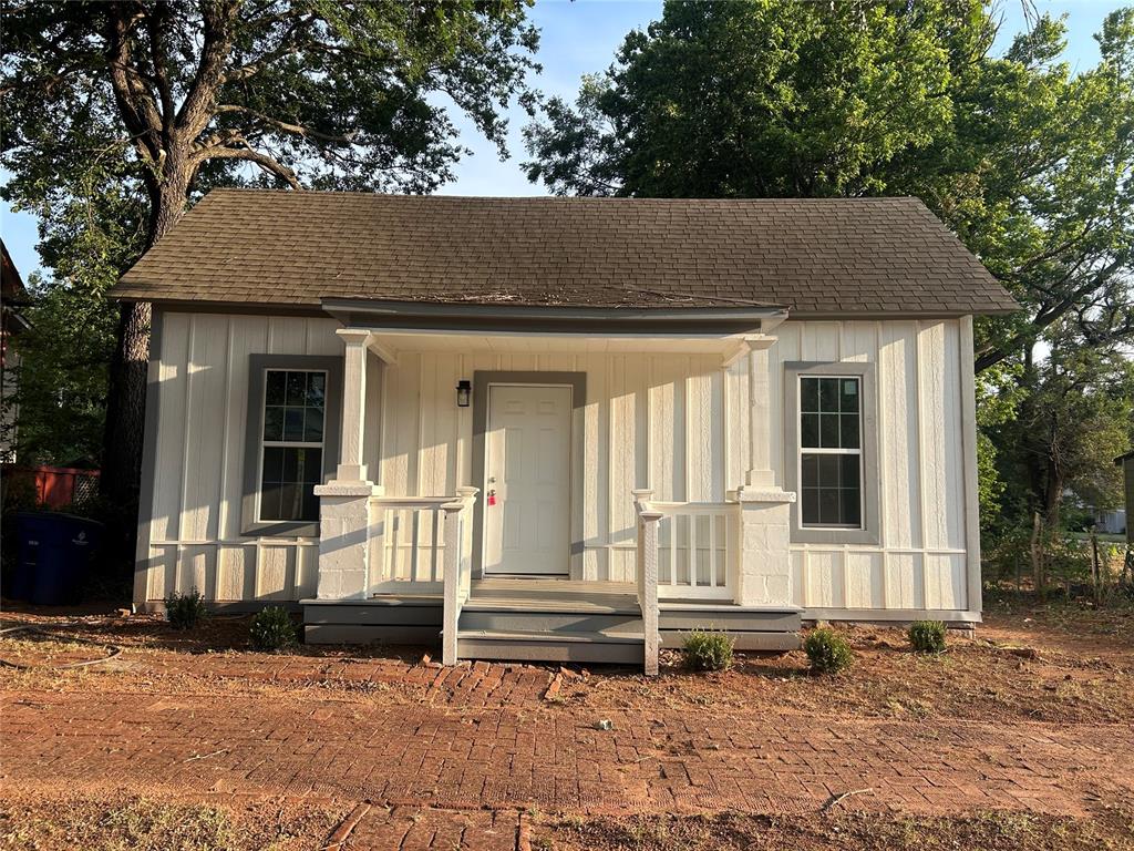 1st image of 605 E Harrison Ave, Guthrie, OK 73044 | MLS# 1234315