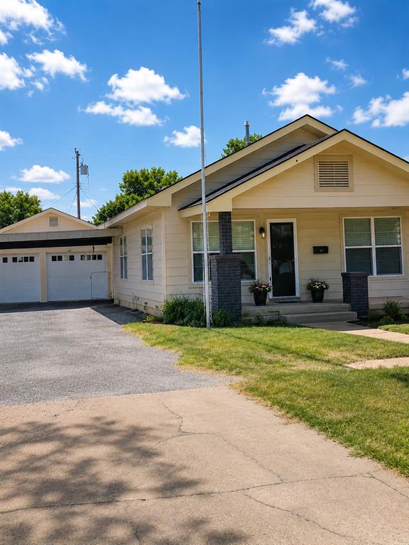 Homes for sale in Hobart, OK | 110 N Bailey, Hobart, OK 73651 | MLS# 1235625