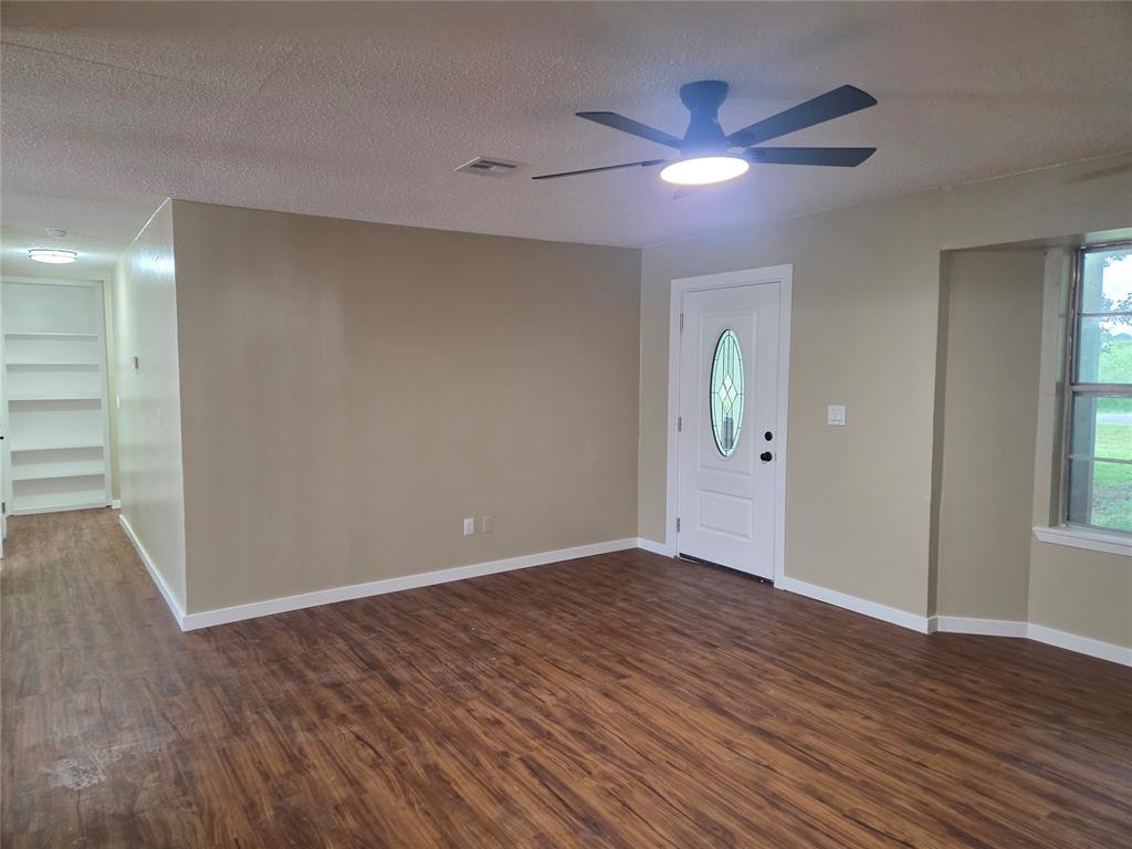 Photo 4 of Single family home for sale at 2707 W Royal Oaks Rd, Pauls Valley, OK 73075 | MLS# 1236007 | Listing updated on 2026-09-01