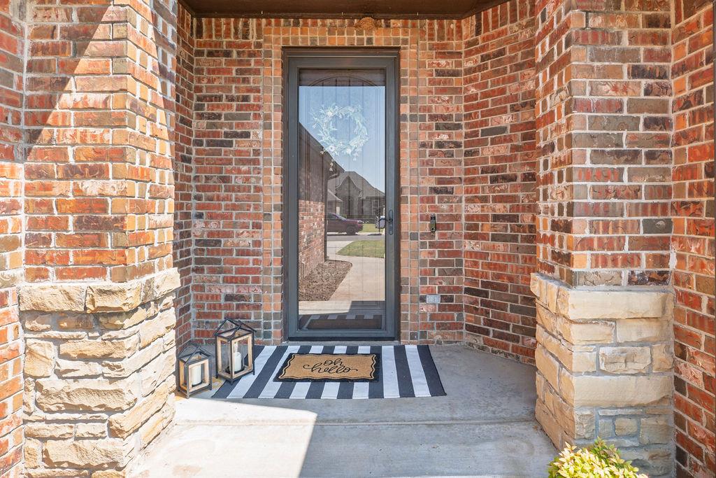 2nd image of 1950 Timber Dale Dr, Shawnee, OK 74804 | MLS# 1236346