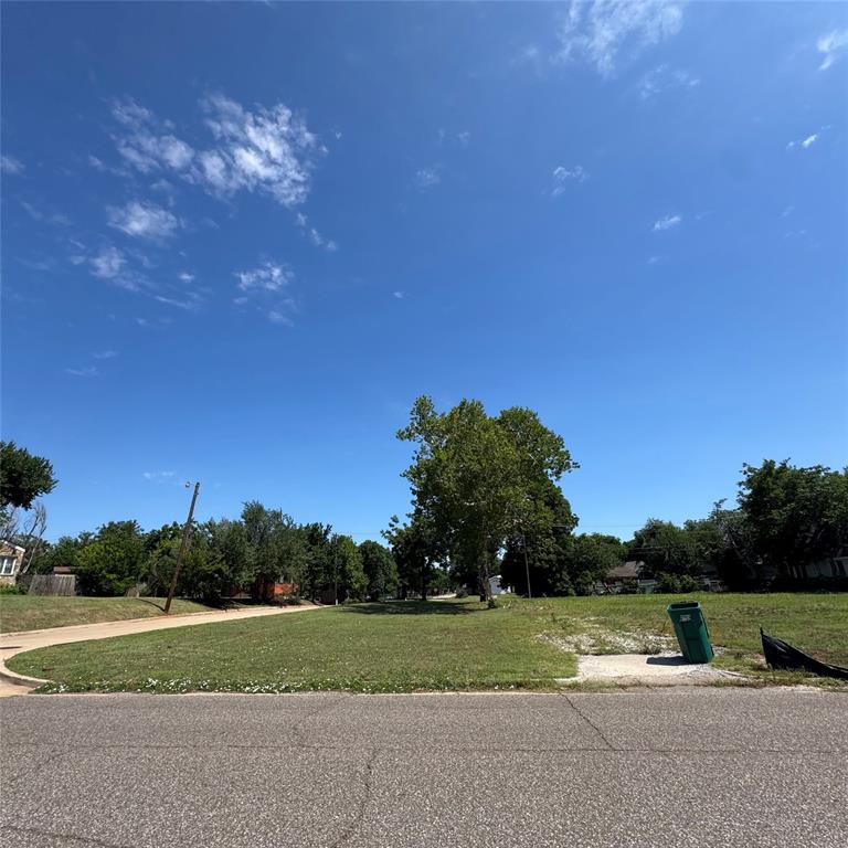 1st image of 1935 Nw 27th St, Oklahoma City, OK 73106 | MLS# 1236886