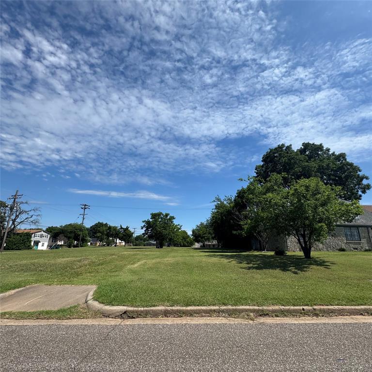 1st image of 1725 Nw 28th St, Oklahoma City, OK 73106 | MLS# 1236955