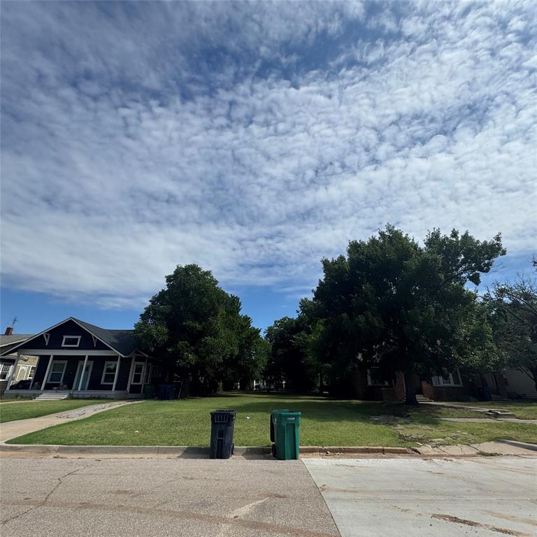 1st image of 1609 Nw 29th St, Oklahoma City, OK 73106 | MLS# 1236963