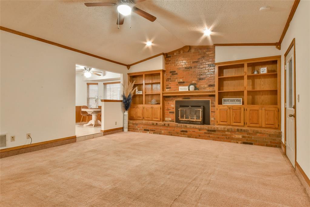 4th image of 404 S Bouziden Dr, Moore, OK 73160 | MLS# 1237312