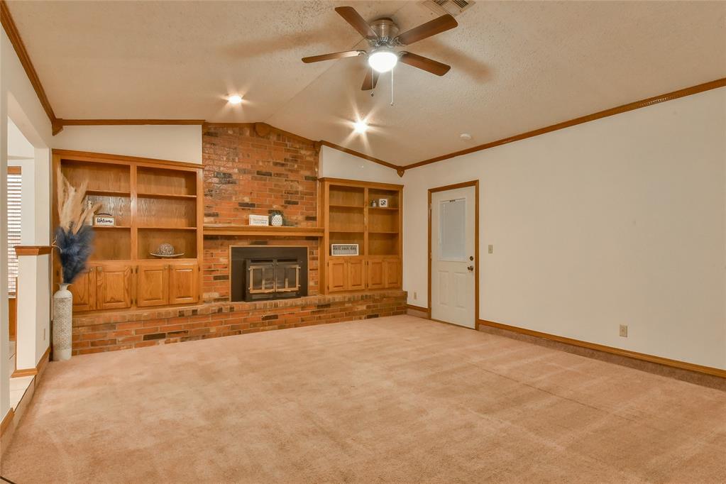 5th image of 404 S Bouziden Dr, Moore, OK 73160 | MLS# 1237312