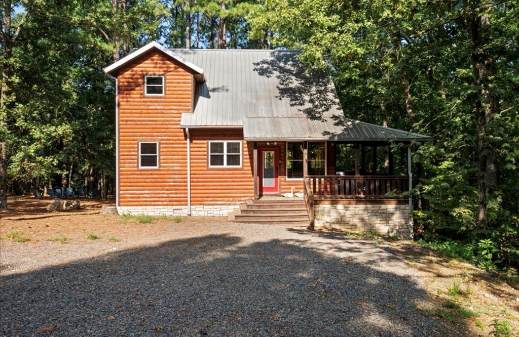 2nd image of 560 Southern Hills Cir, Broken Bow, OK 74728 | MLS# 1237620